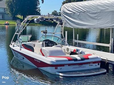 BOATZON | Moomba Outback BOATZON | Moomba Outback