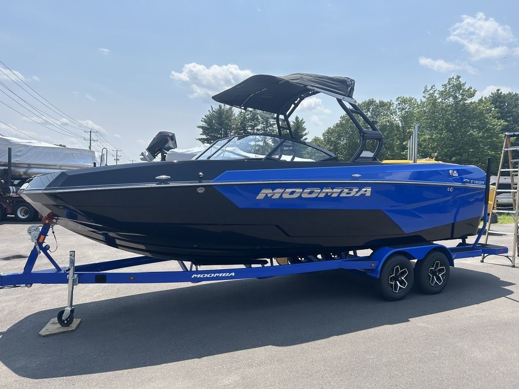 2025 MOOMBA Tykon - Sold Boat