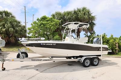 BOATZON | 2017 NauticStar 211 Angler BOATZON | 2017 NauticStar 211 Angler