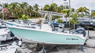 BOATZON | NauticStar 212 Legacy 2024