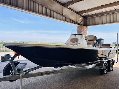 BOATZON | NauticStar 215 Shallow Bay 2023