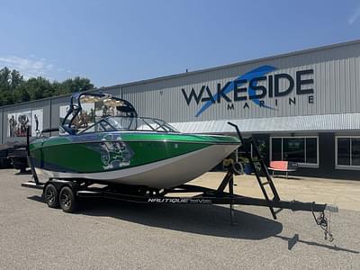 BOATZON | Nautique G23 2015