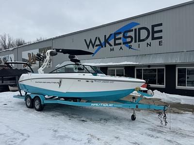 BOATZON | Nautique Super Air Nautique 230 2019