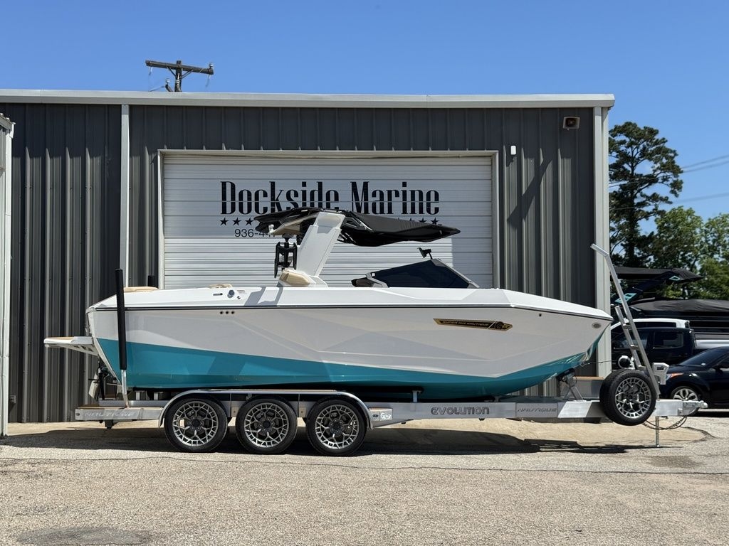 2025 Nautique Super Air Nautique G23 - Sold Boat