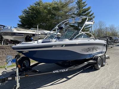 BOATZON | Nautique Team 211 2008