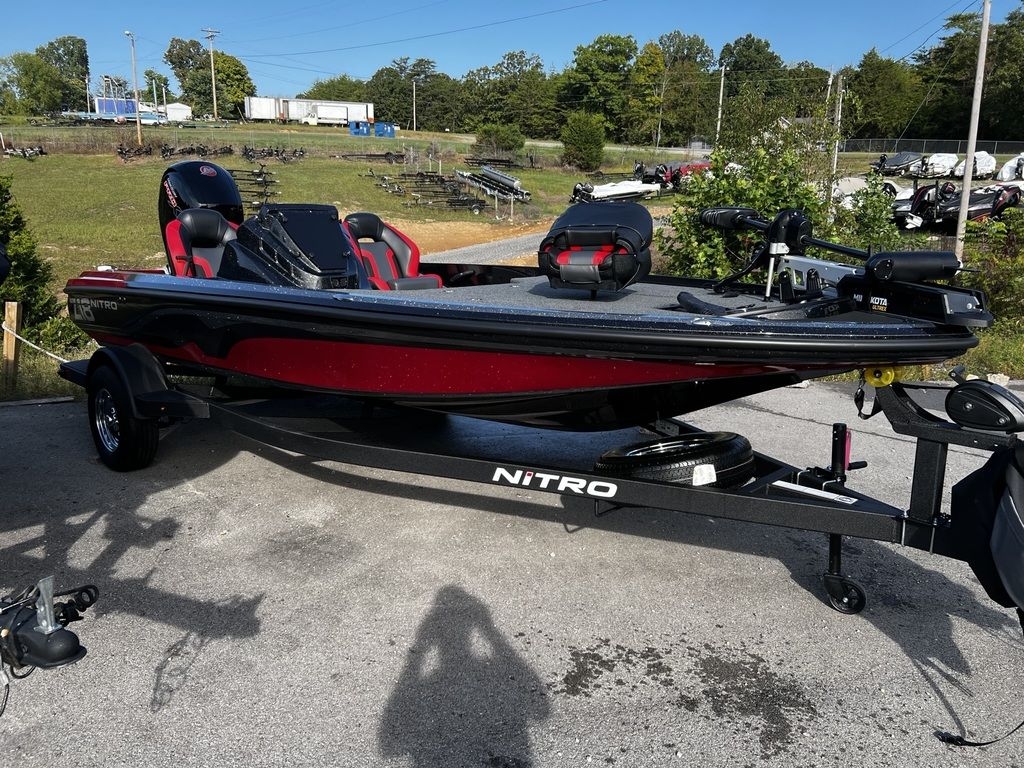 2025 Nitro Z18 Pro - Sold Boat