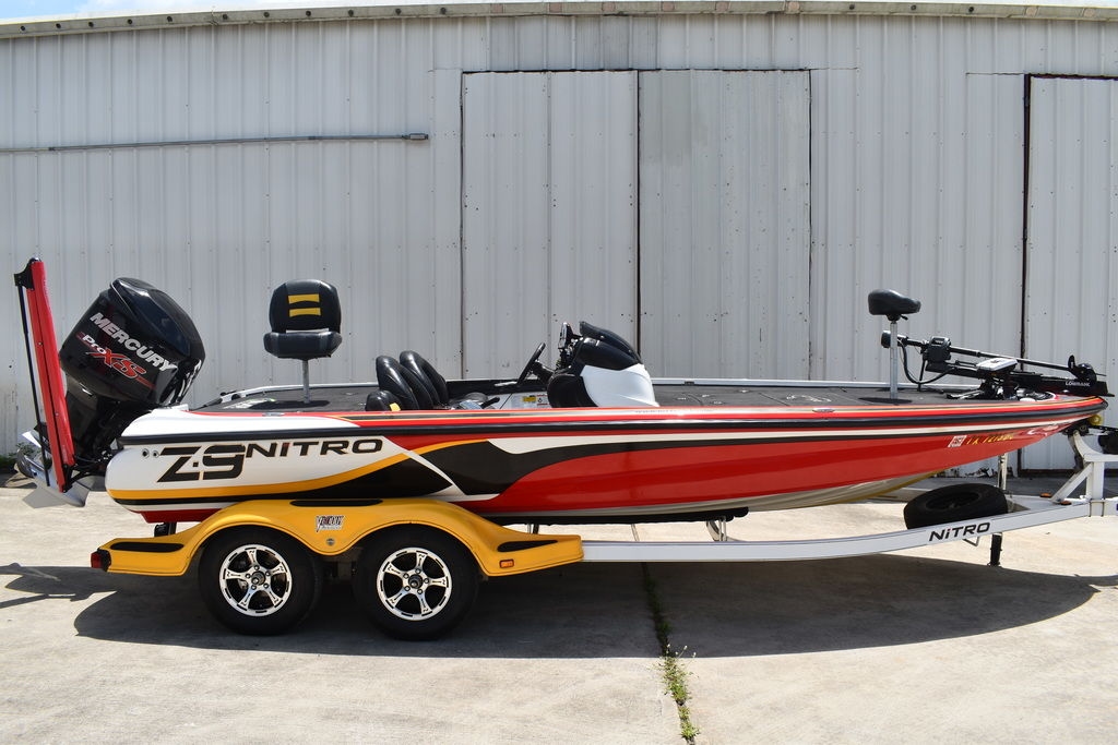 2008 Nitro Z9CDC - Sold Boat