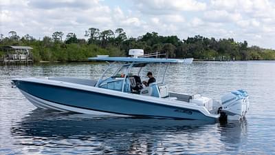 BOATZON | Nor-Tech 340 Sport Center Console 2018