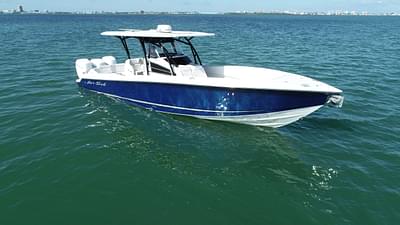 BOATZON | Nor-Tech 340 Sport Center Console 2022