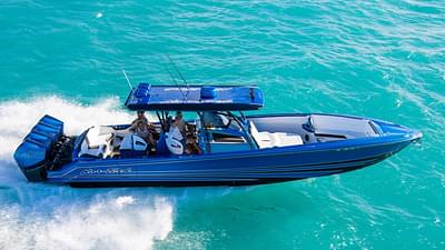 BOATZON | Nor-Tech 390 Sport Center Console 2026