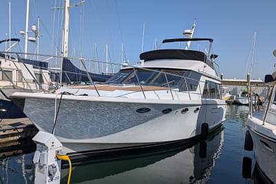 BOATZON | Ocean Alexander 39 Sedan 1986
