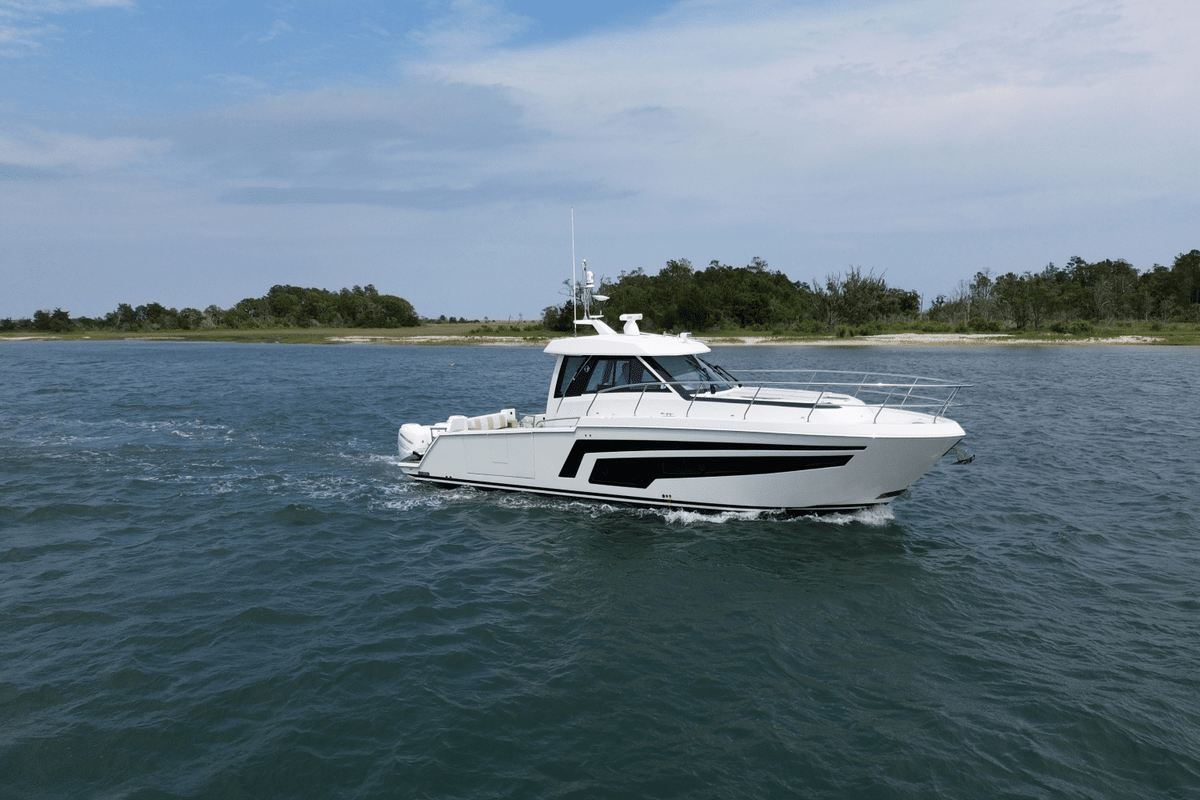 2021 Ocean Alexander 45 DIVERGENCE COUPE - Sold Boat