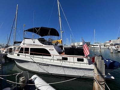 BOATZON | Ocean Yachts Trawler 42  2 1979