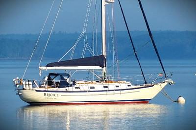 BOATZON | Pacific Seacraft 37 2000