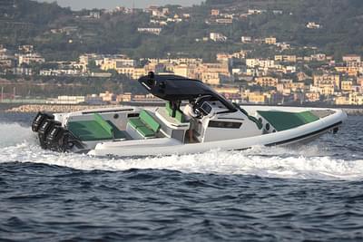 BOATZON | Panamera Yacht PY 110 veloce 2025