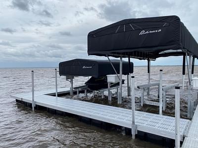 BOATZON | Paradise 2K Hydraulic Dual PWC Lift With Canopy 2025