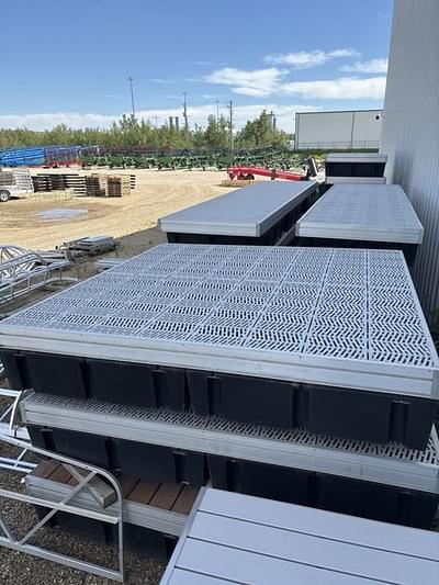 BOATZON | Paradise 8x8 Surestep Floating Dock 2025