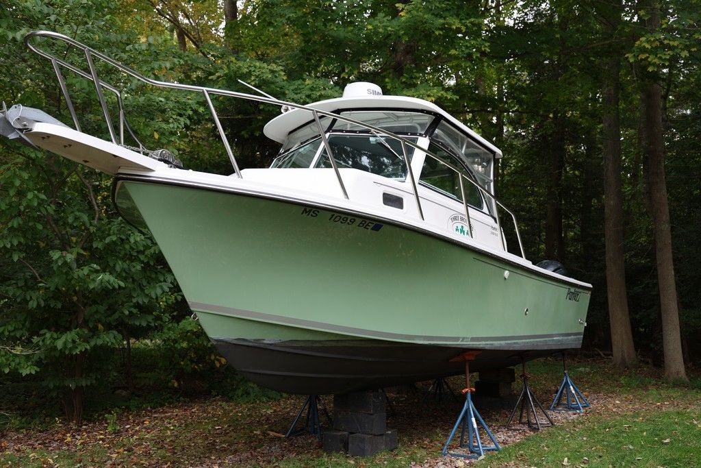 2015 Parker 2510 XLD Walkaround - Sold Boat