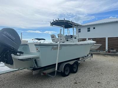 BOATZON | Parker 2801 Center Console 2017