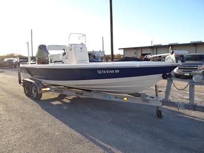 BOATZON | 2015 Pathfinder 2200 TRS