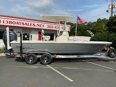 BOATZON | Pathfinder 2200 TRS 2024