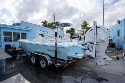BOATZON | Pathfinder 2300 HPS 2025