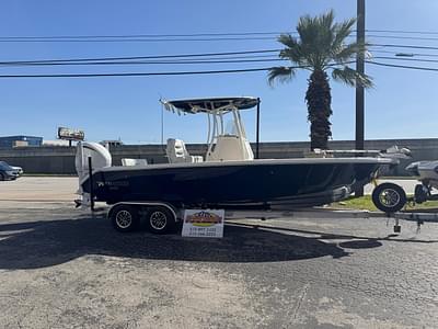 BOATZON | Pathfinder 2400 TRS 2025