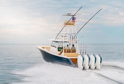 BOATZON | Phenom 43 Center Console 2026