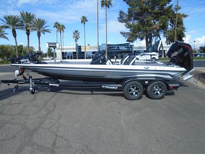 BOATZON | 2025 Phoenix 721 ZXL