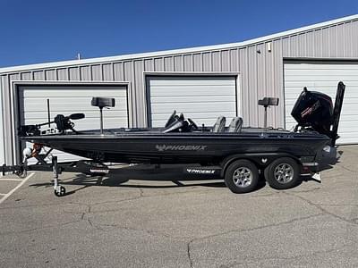 BOATZON | 2025 Phoenix 721 ZXL