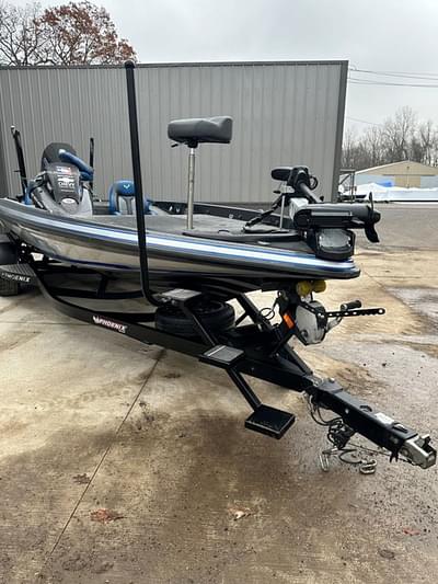 BOATZON | Phoenix Bass Boats 21 PHX 2019