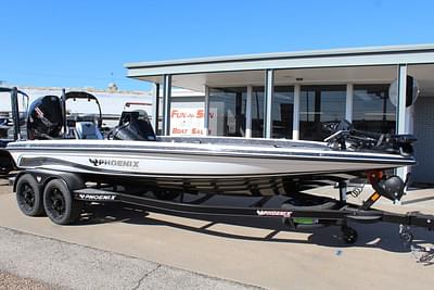 BOATZON | Phoenix Bass Boats 21 XE 2025