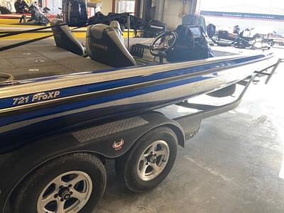 BOATZON | Phoenix Bass Boats 721 Pro XP 2019