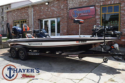 BOATZON | Phoenix Bass Boats 721 ProXP 2020