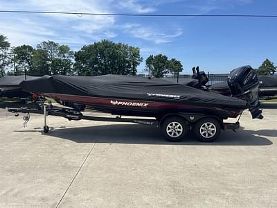 BOATZON | Phoenix Bass Boats 721 ZXL 2025