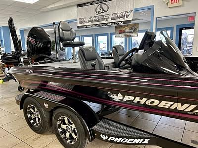 BOATZON | Phoenix Bass Boats 721 ZXL 2025