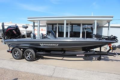 BOATZON | Phoenix Bass Boats 721 ZXL 2025