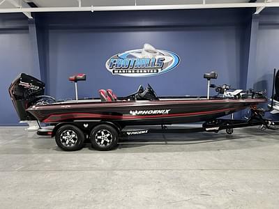 BOATZON | Phoenix Bass Boats 721 ZXL 2025