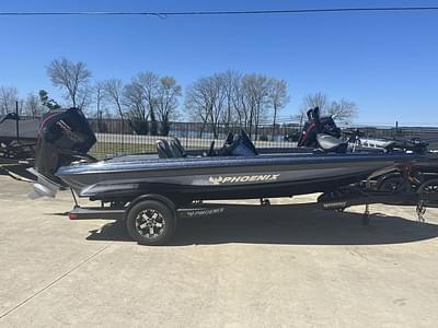 BOATZON | Phoenix Bass Boats 818 PRO 2025