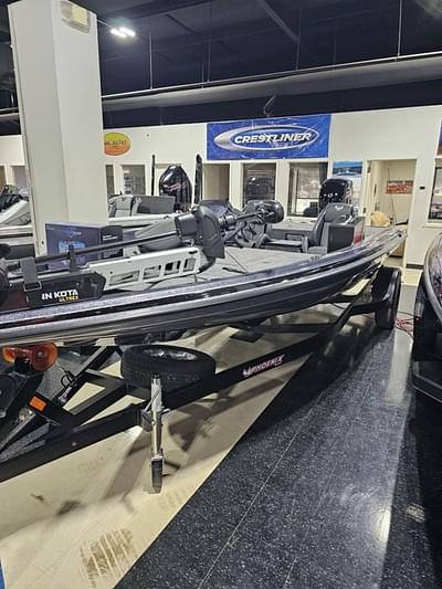 BOATZON | Phoenix Bass Boats 818 PRO 2025