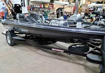 BOATZON | PHOENIX BASS  BOATS 818 PRO 2025