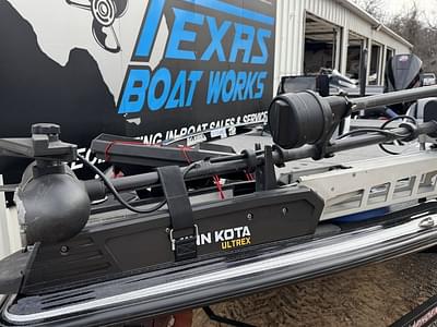 BOATZON | Phoenix Bass Boats 920 Elite 2022