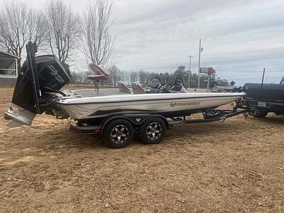 BOATZON | Phoenix Bass Boats 920 Elite 2022