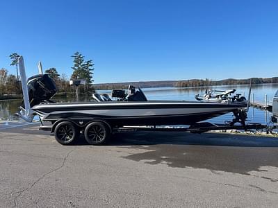 BOATZON | Phoenix Bass Boats 920 Elite 2023