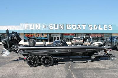 BOATZON | Phoenix Bass Boats 921 Elite 2021