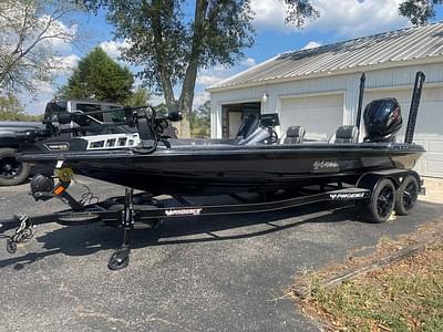 BOATZON | Phoenix Bass Boats 921 Elite 2023