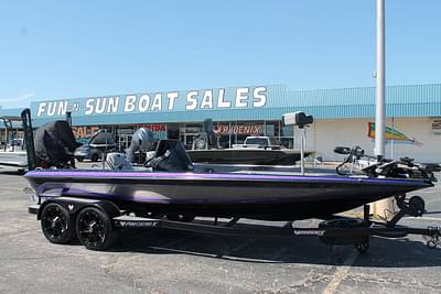 BOATZON | Phoenix Bass Boats 921 Elite 2024