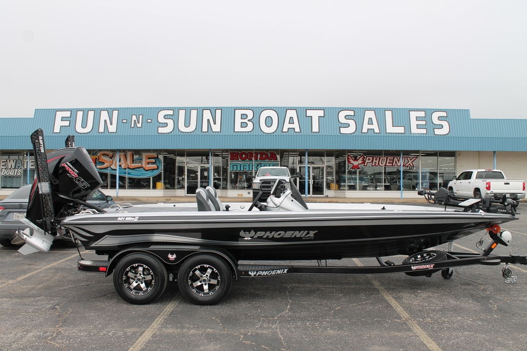 2025 Phoenix Bass Boats 921 Elite II - Sold Boat