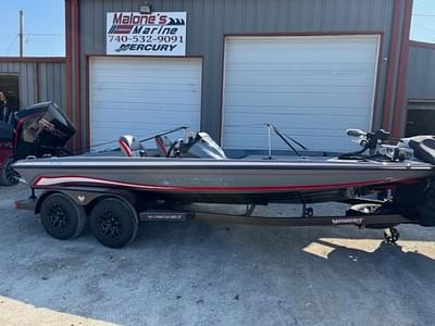 BOATZON | Phoenix Boats 721 ZXL 2026