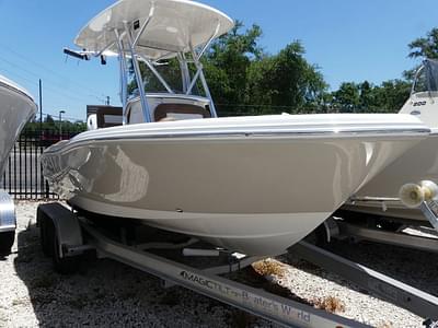 BOATZON | Pioneer Boats Islander 202 2025